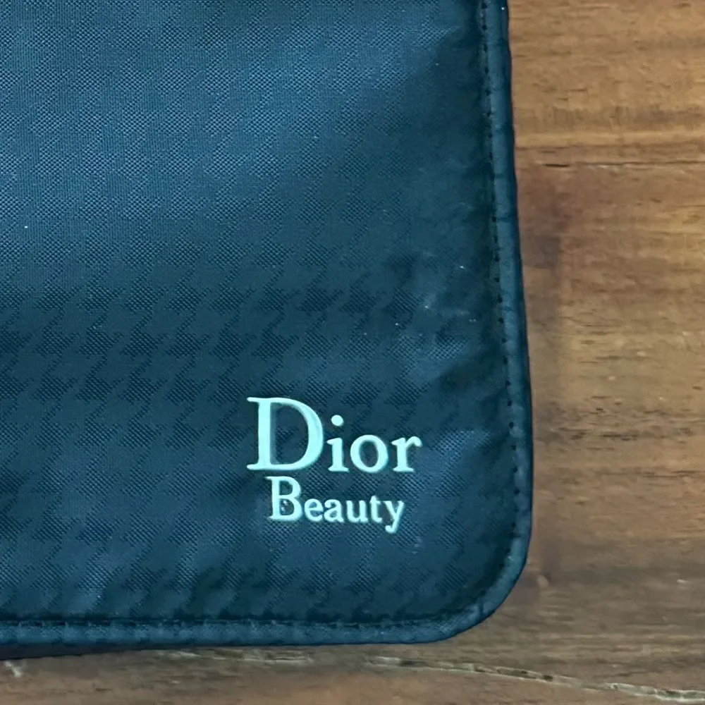 DIOR BEAUTY COSMETIC CASE TRAVEL ORGANIZER- WITH HANDLE-HOUNDSTOOTH-EUC Retired